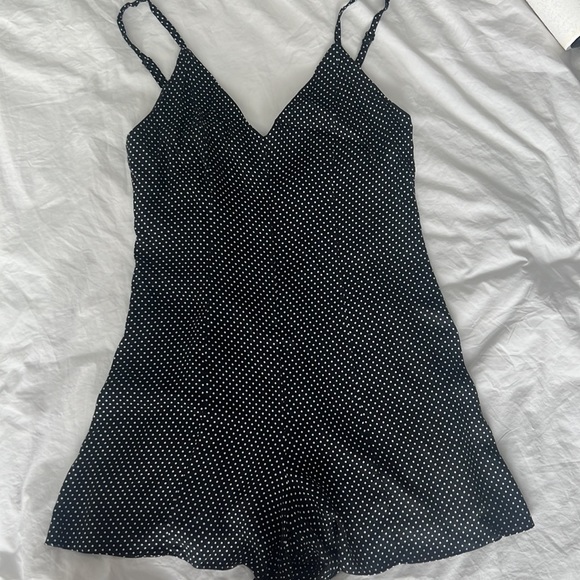 Alice + Olivia black polka dot romper size 0 - Picture 6 of 8